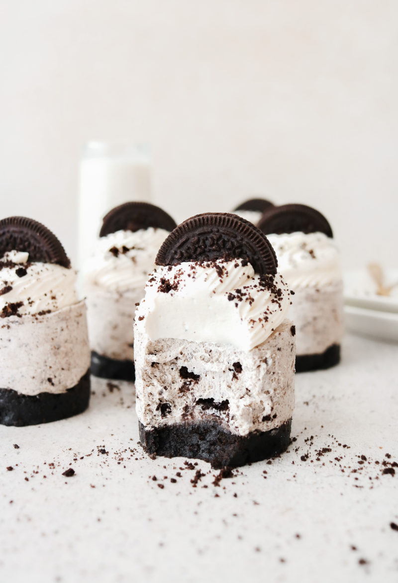 Mini No-Bake Oreo Cheesecakes
