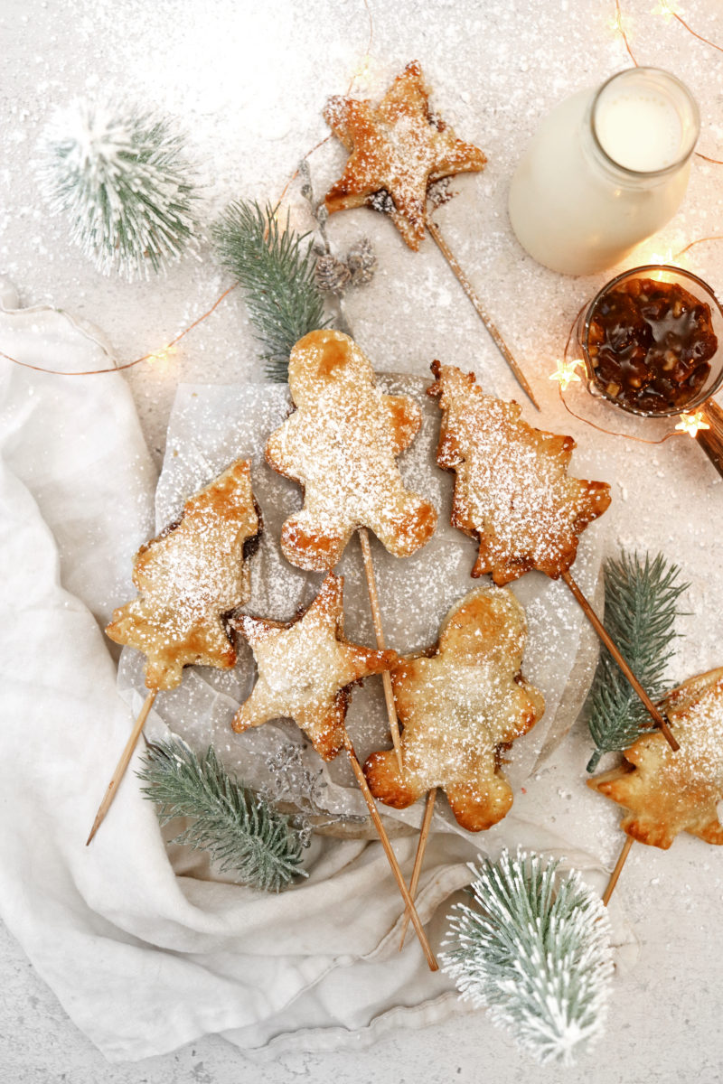Easy Mincemeat Pastry Pops