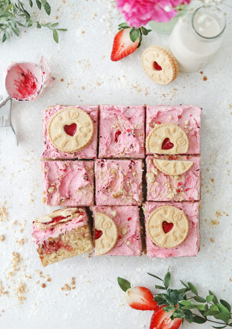 Vegan Jammie Dodger Sheet Cake