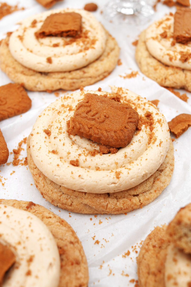 Vegan Biscoff Crumbl Cookies