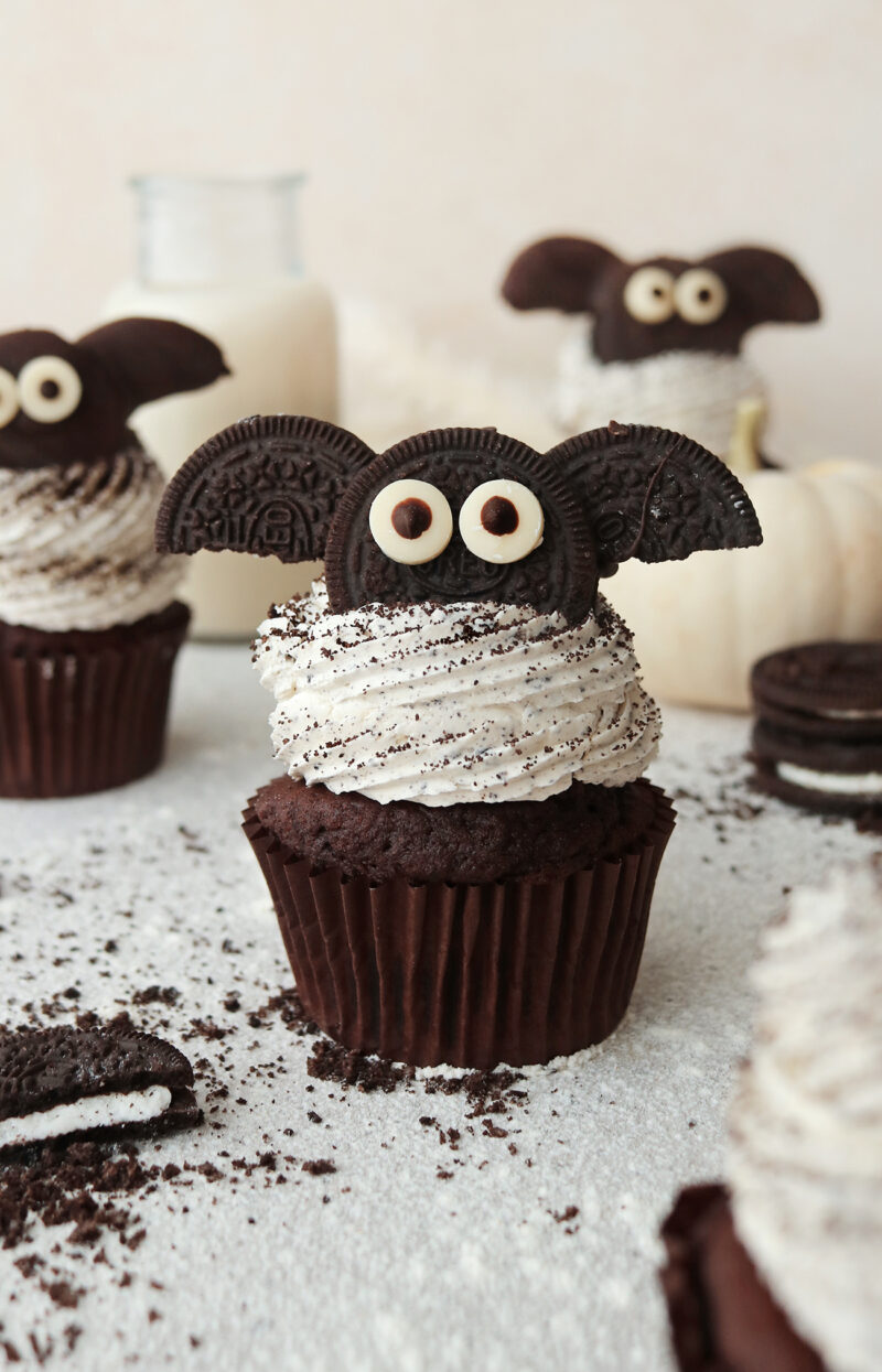 Vegan Oreo Bat Cupcakes
