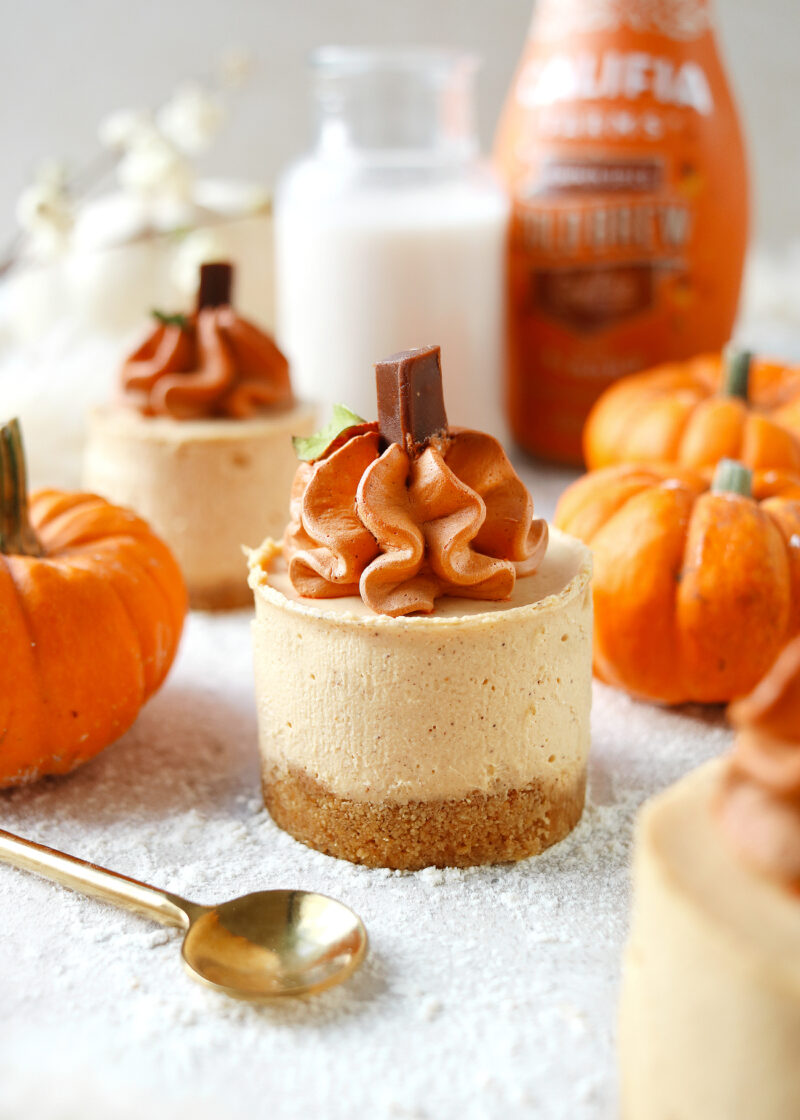 Mini Vegan Pumpkin Cheesecakes