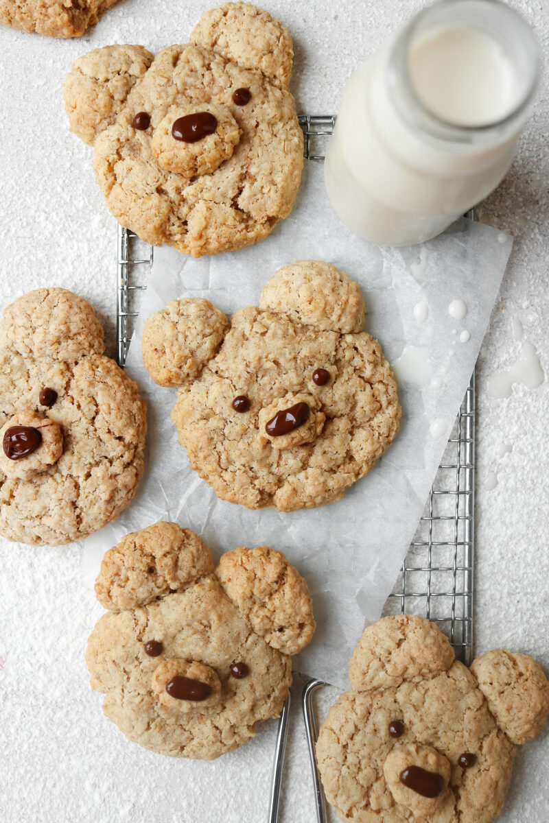 Vegan Oatmeal Bear Cookies