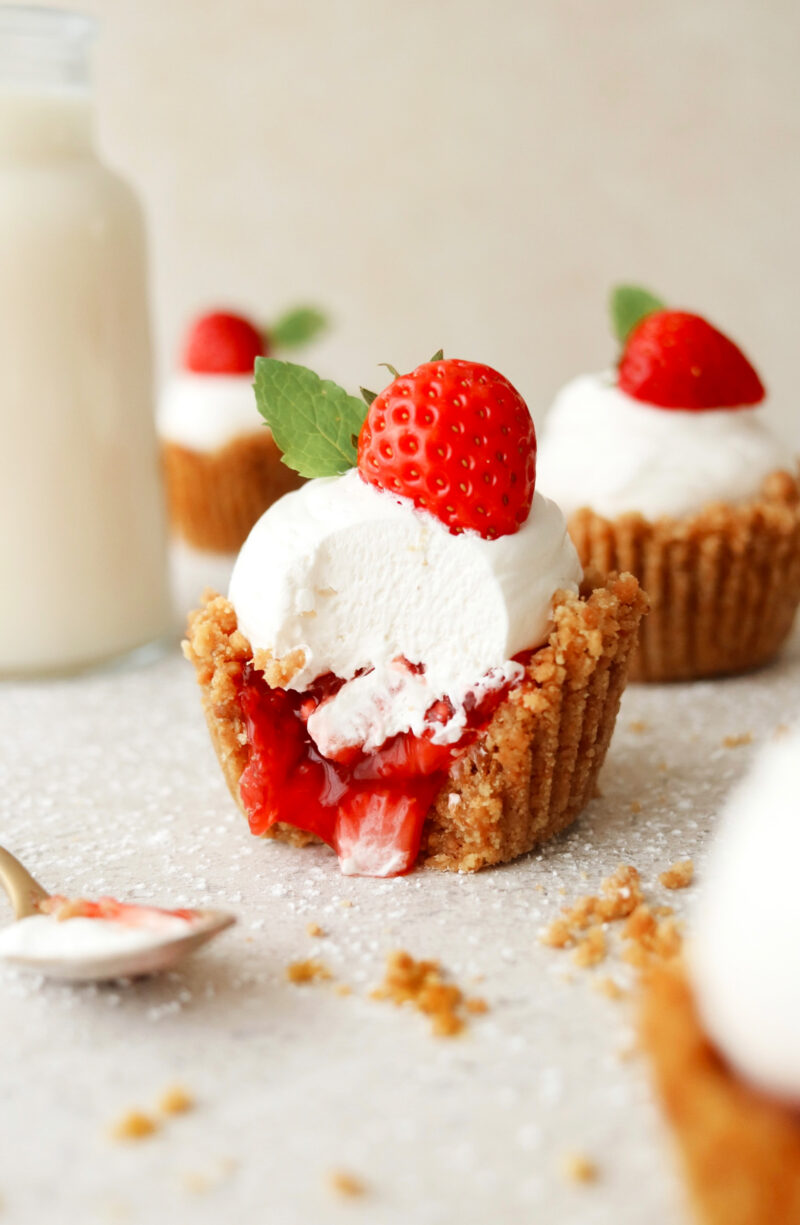 Mini Vegan Strawberry Pies