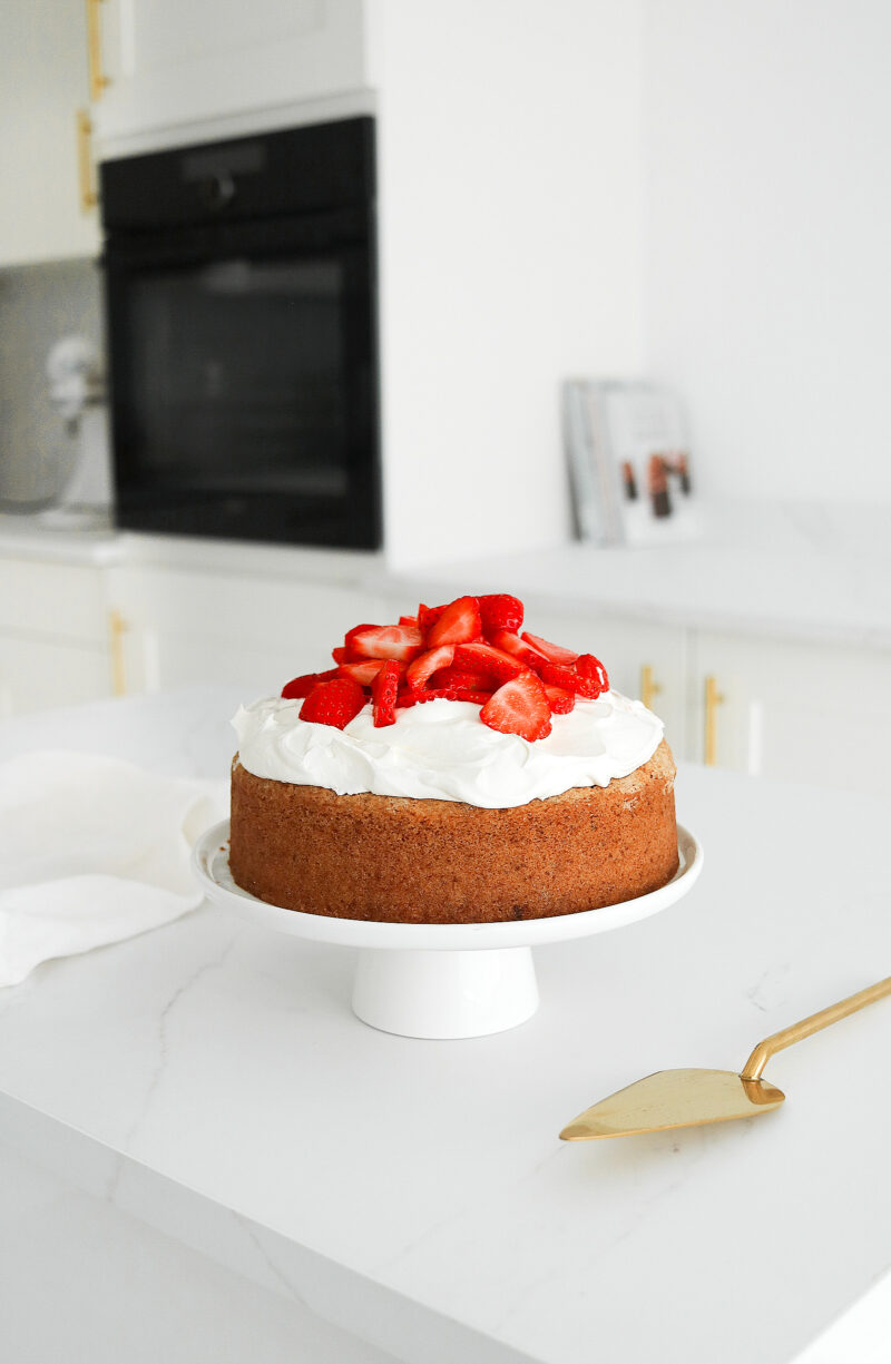 Vegan Strawberry Shortcake Cake
