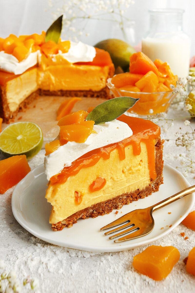 No-Bake Vegan Mango Cheesecake