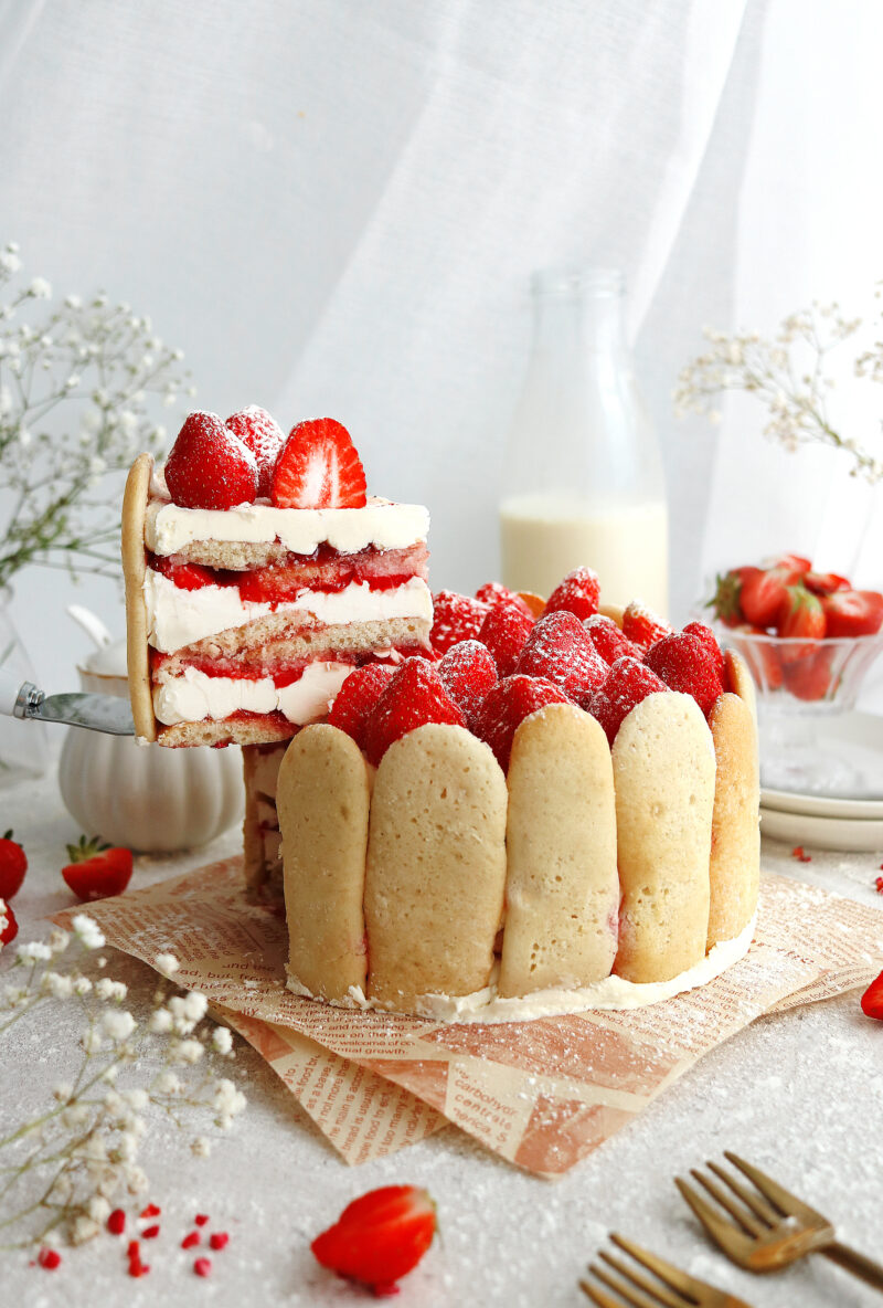 Vegan Strawberry Tiramisu Cake