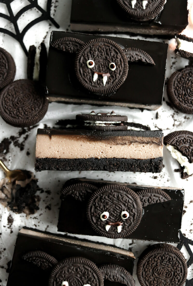 No-Bake Oreo Cheesecake Bars