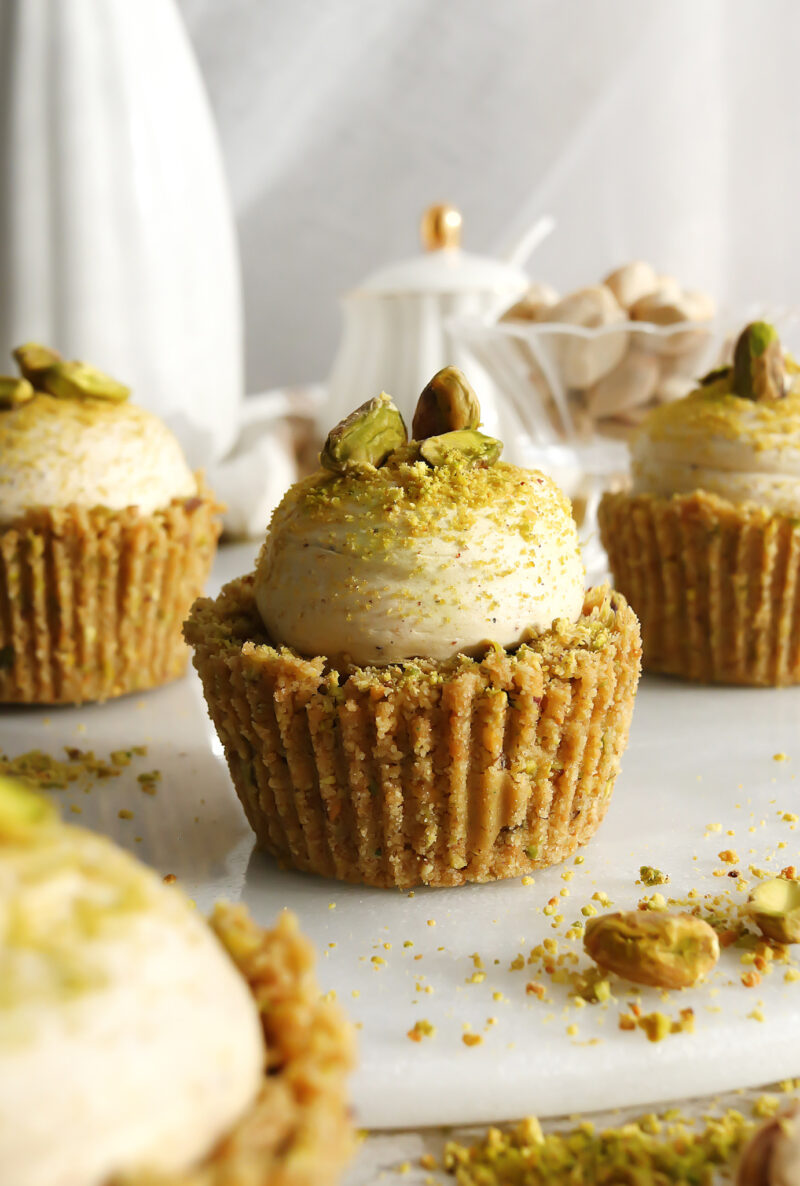 Vegan Pistachio Crispy Cups