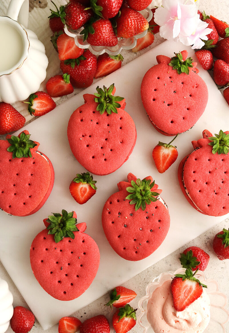 Vegan Strawberry Sandwich Cookies