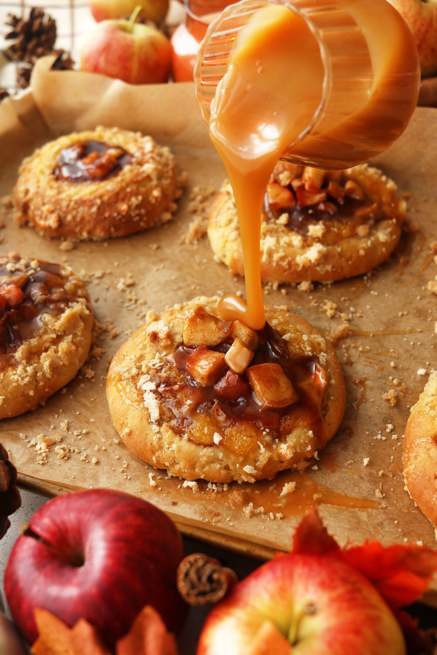 Vegan Caramel Apple Crumble Buns