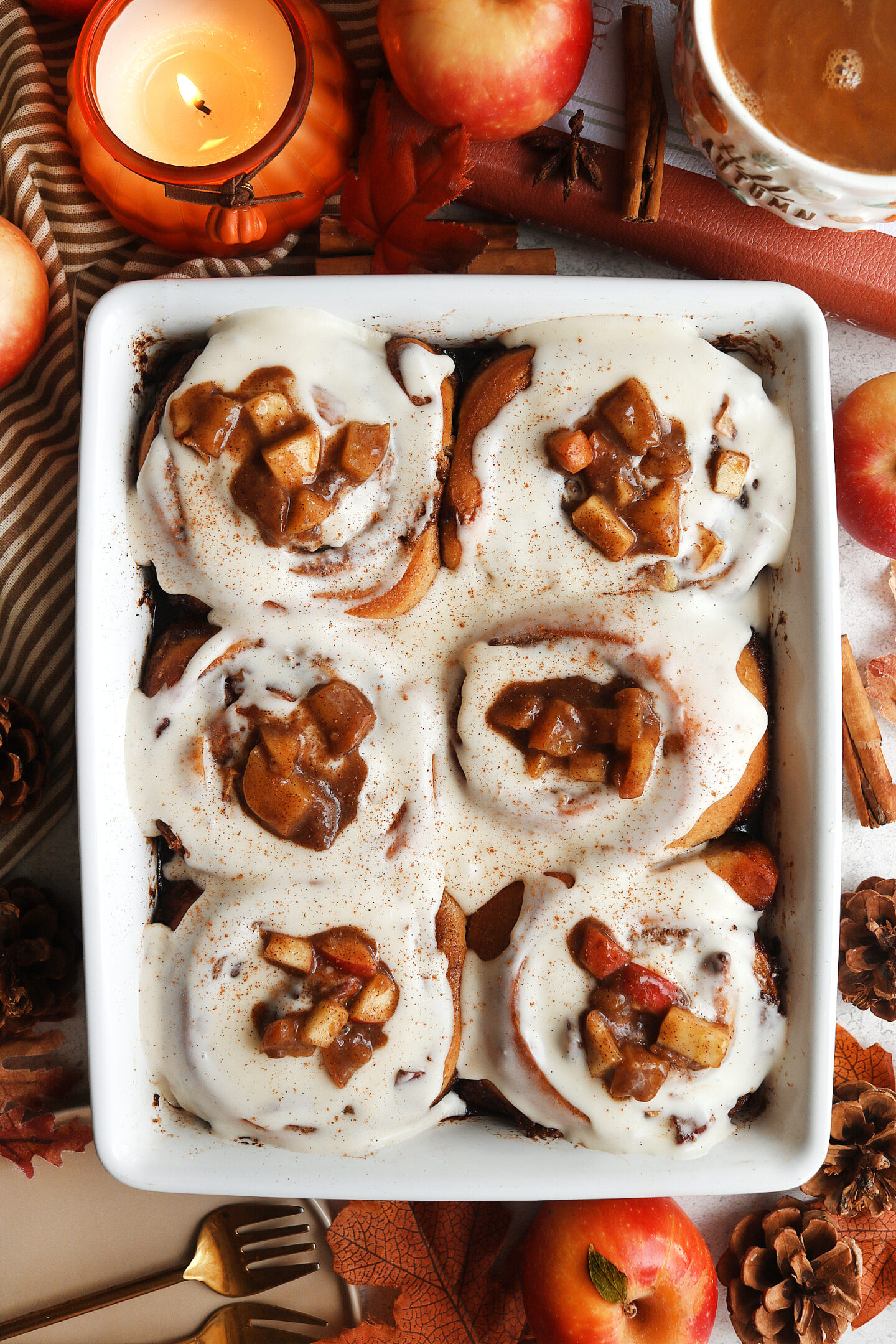 Vegan Apple Pie Cinnamon Rolls