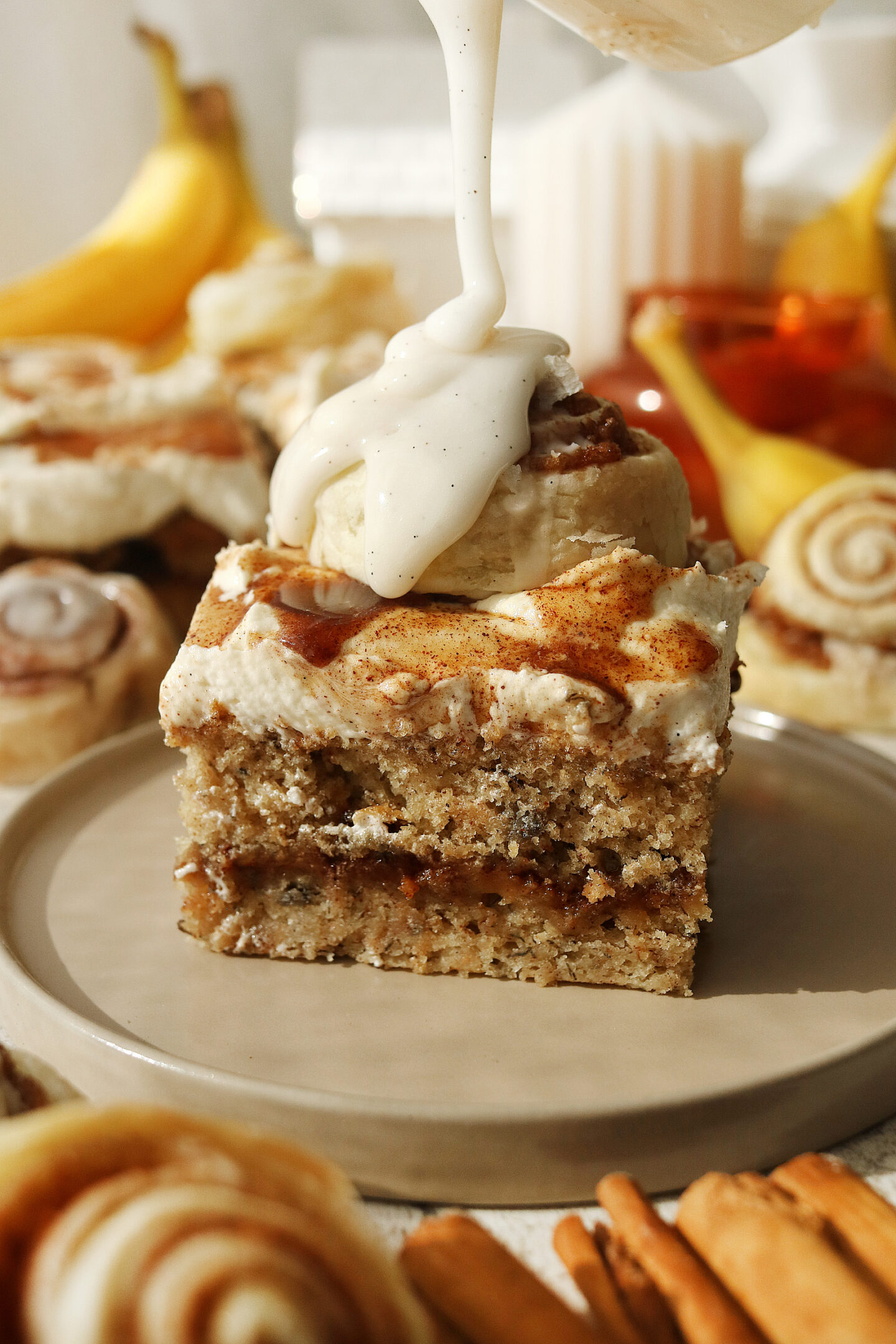 Vegan Cinnamon Roll Banana Cake