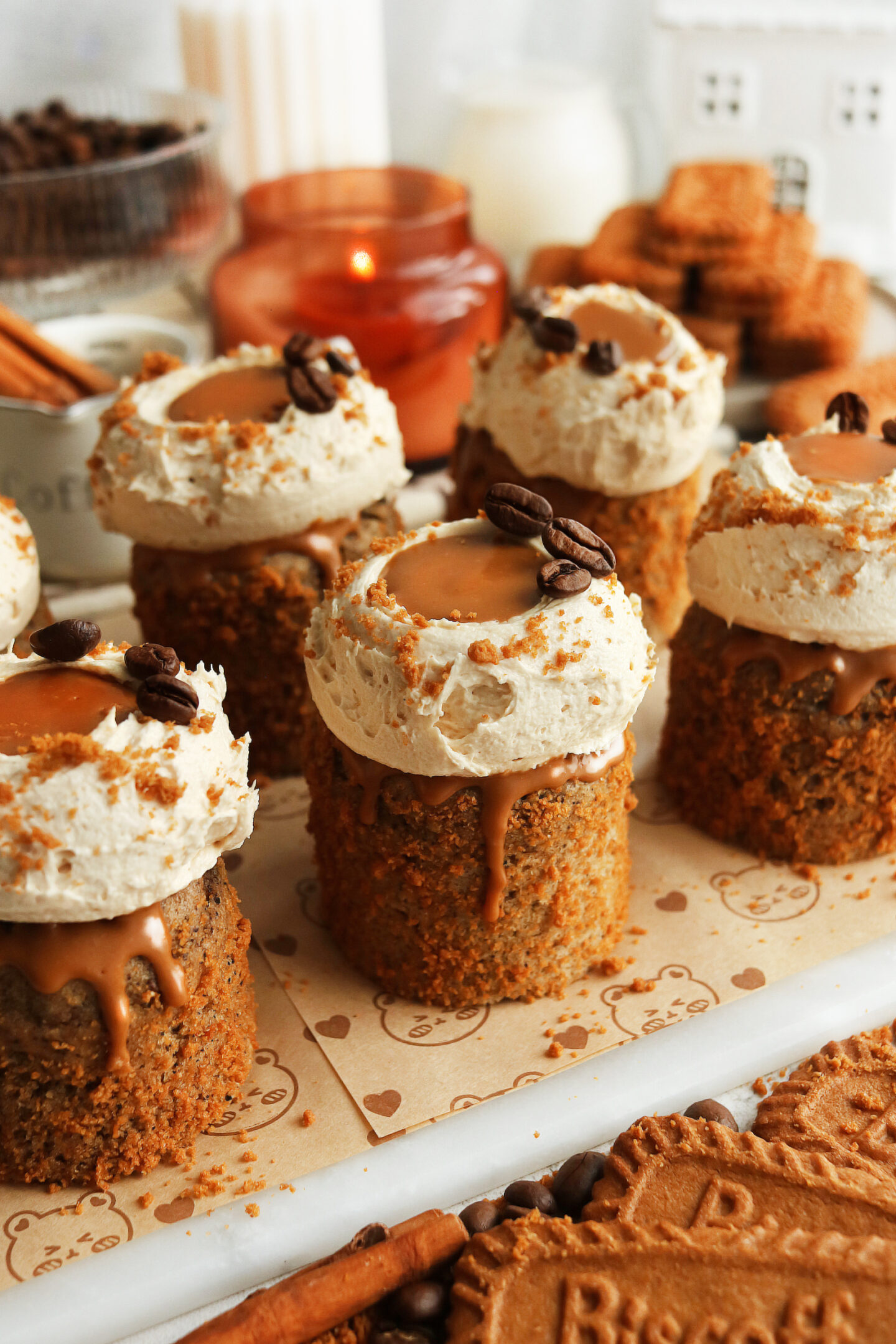 Mini Vegan Biscoff Coffee Cakes