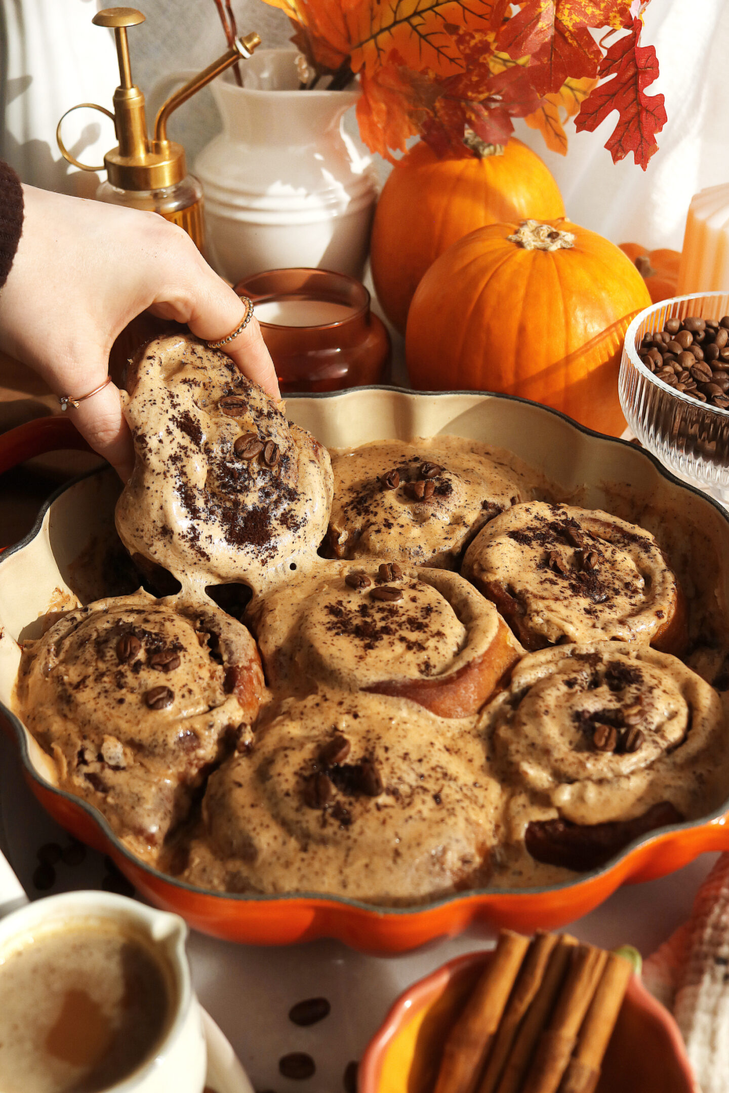 Vegan Pumpkin Spice Latte Cinnamon Rolls
